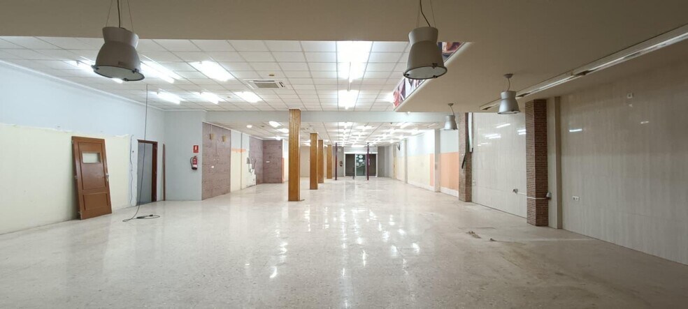 Local commercial dans Carlet, Valencia à louer - Photo intérieure – Image 1 sur 36