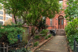 Plus de détails pour 1702 16th St NW, Washington, DC - Logement à vendre