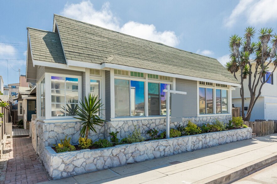 724 Hermosa Ave, Hermosa Beach, CA à vendre - Photo principale – Image 1 sur 49