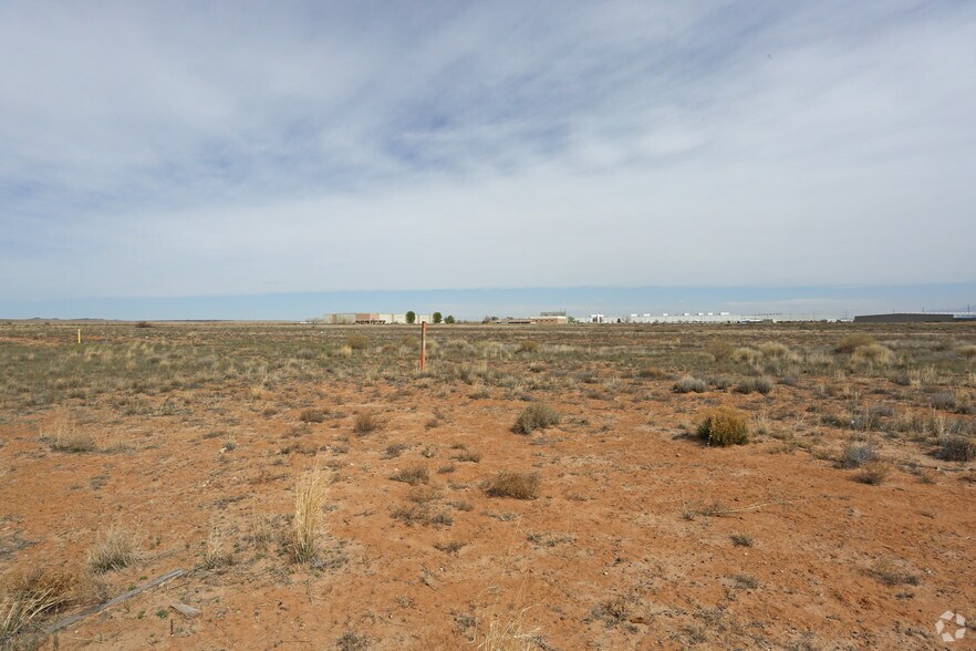 NM Hwy 6, Los Lunas, NM à vendre - Photo principale – Image 1 sur 3