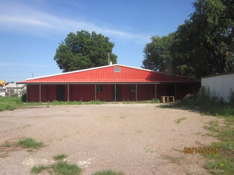 300 F NE, Childress, TX à vendre - Photo de l’immeuble – Image 3 sur 7