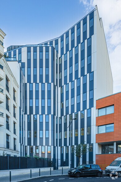 Bureau dans Saint-Ouen-sur-Seine à louer - Photo de l’immeuble – Image 2 sur 4