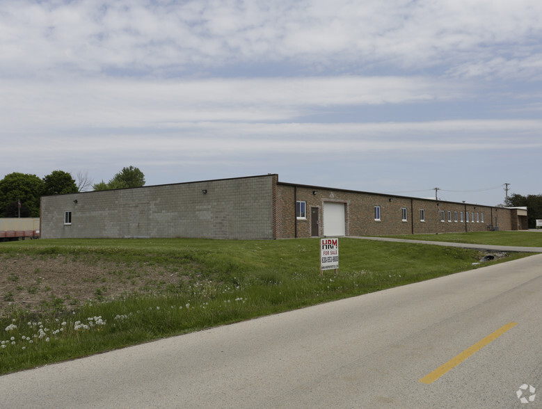 1125 E 3rd St, Sandwich, IL à vendre - Photo de l’immeuble – Image 2 sur 11