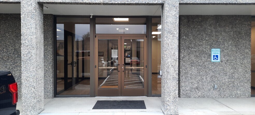 250 S Beechwood Ave, Boise, ID à louer - Photo de l’immeuble – Image 2 sur 11