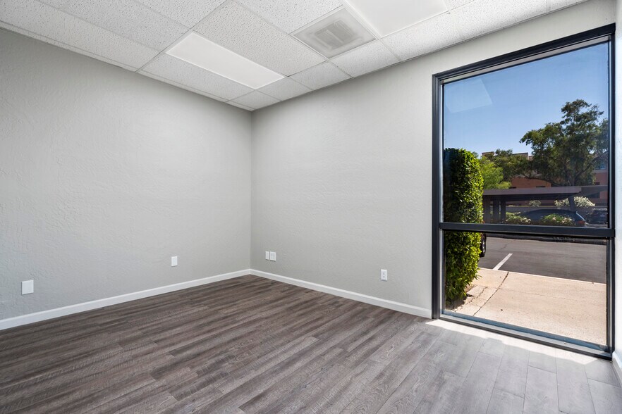 10505 N 69th St, Scottsdale, AZ à louer - Photo intérieure – Image 3 sur 20