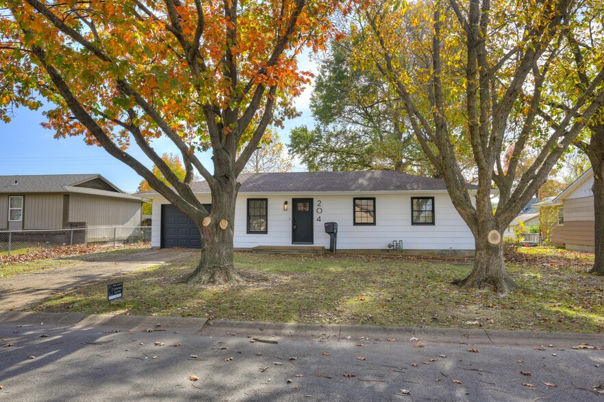 204 E 24th St, Pittsburg, KS à vendre - Photo principale – Image 1 sur 5