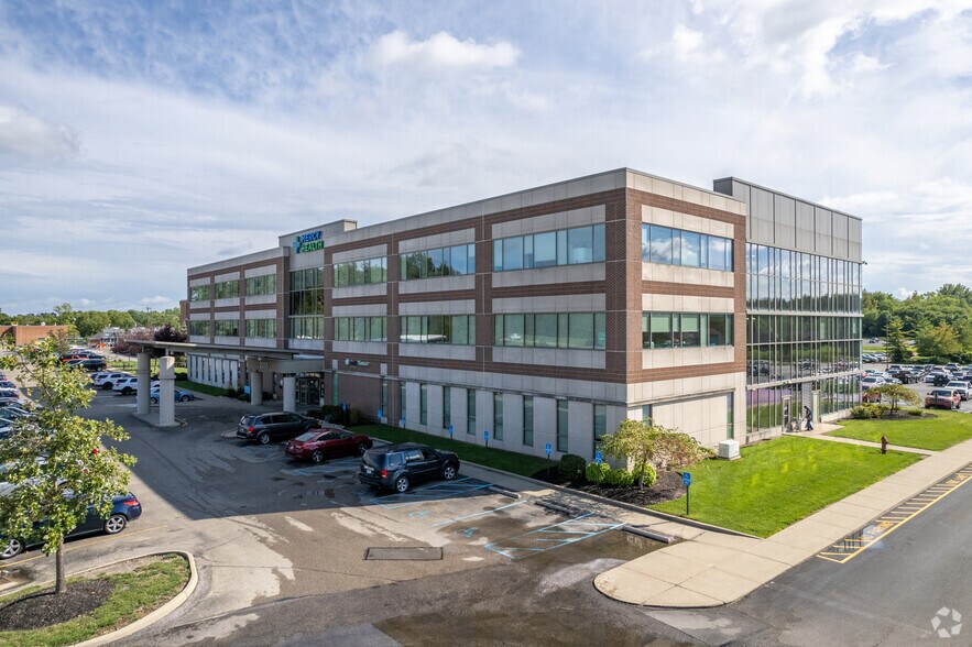 2055 Hospital Dr, Batavia, OH à louer - Photo principale – Image 1 sur 8