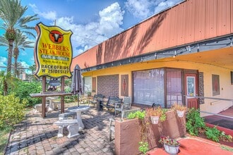 2017 S Ridgewood Ave, South Daytona, FL à vendre Photo intérieure– Image 1 sur 9