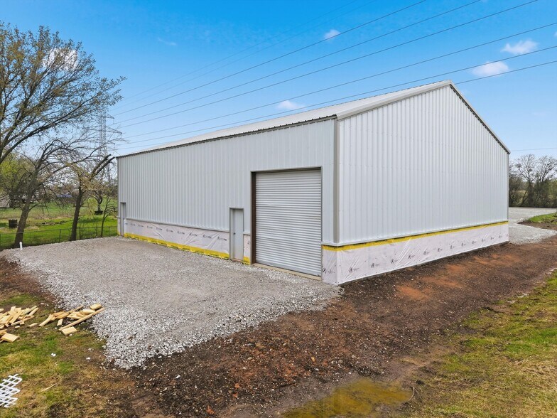 193 Katy Rd, Elm Mott, TX à vendre - Photo de l’immeuble – Image 2 sur 6