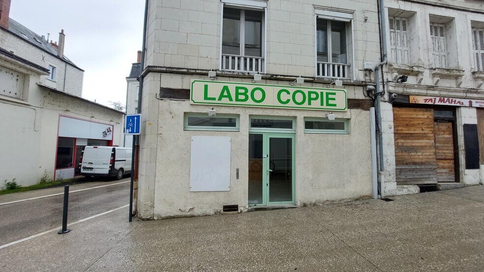 Local commercial dans Châtellerault à louer - Photo de l’immeuble – Image 1 sur 5