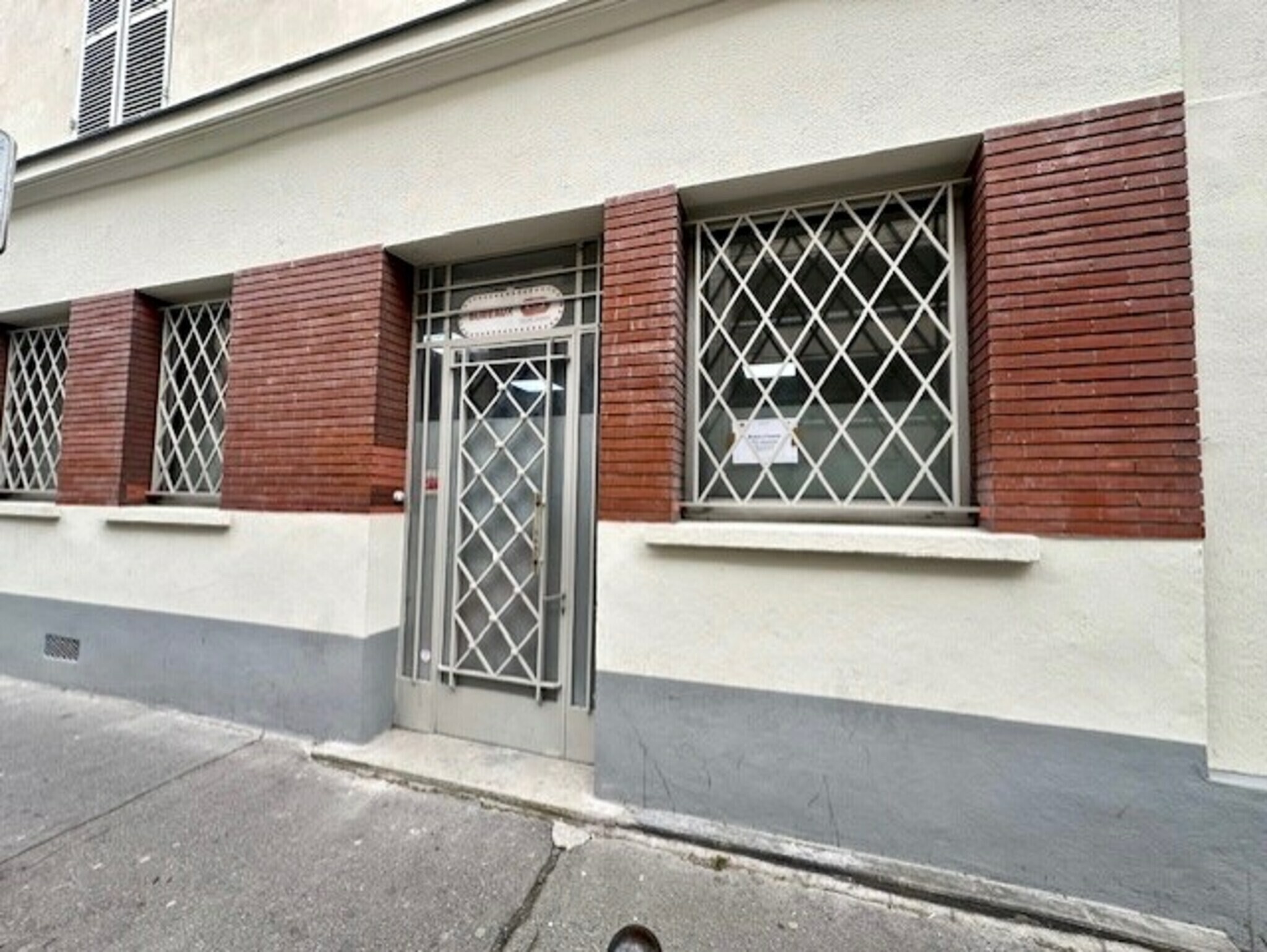 Bureau dans Paris à louer Photo de l’immeuble– Image 1 sur 11