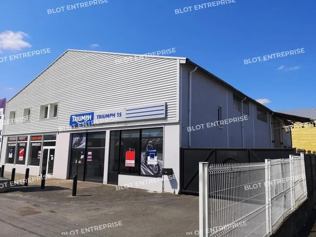 Plus de détails pour Bureau, Local commercial à louer