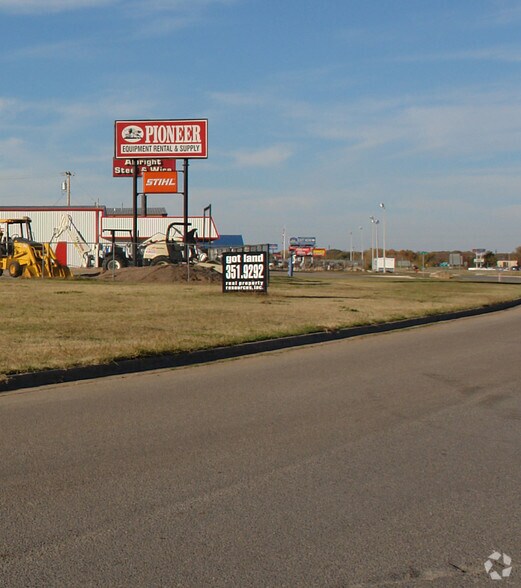 1101 SE Interstate Dr, Lawton, OK à vendre - Photo de l’immeuble – Image 2 sur 6