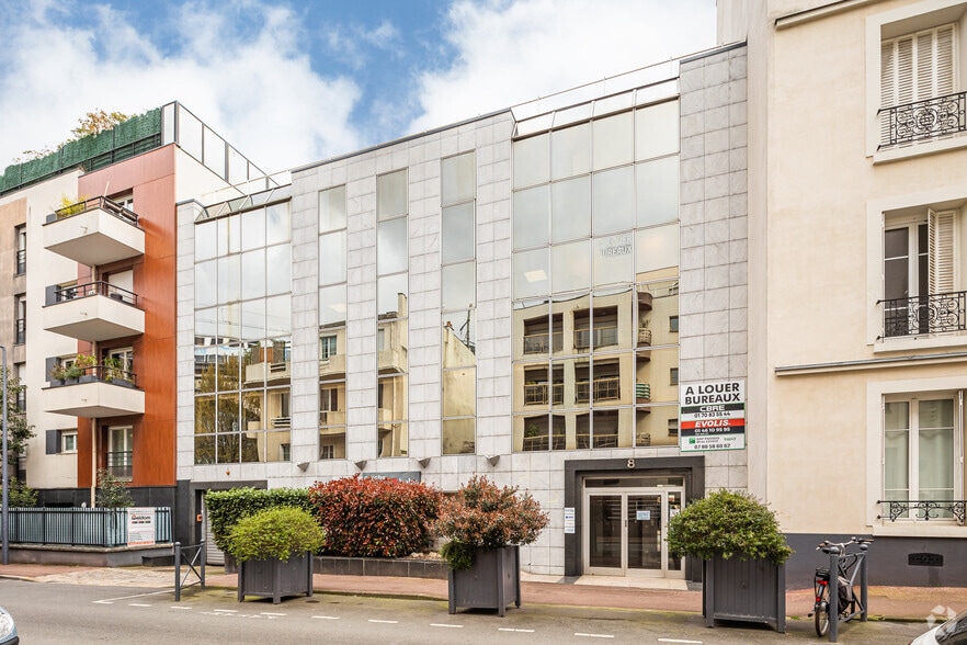 8 Rue Edouard Naud, Issy-les-Moulineaux à louer - Photo de l’immeuble – Image 3 sur 7