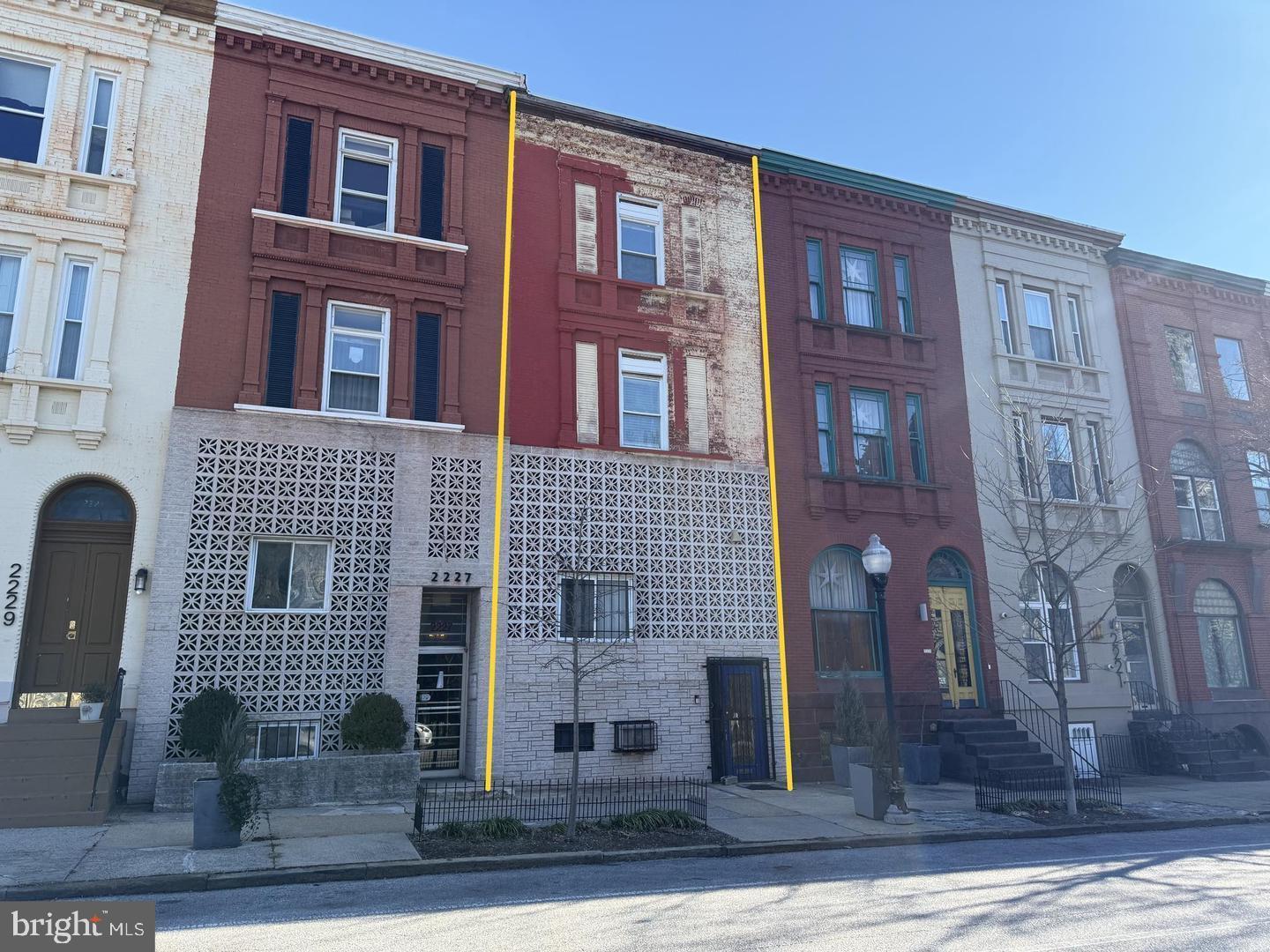 2225 Saint Paul St, Baltimore, MD à vendre Photo de l’immeuble– Image 1 sur 19