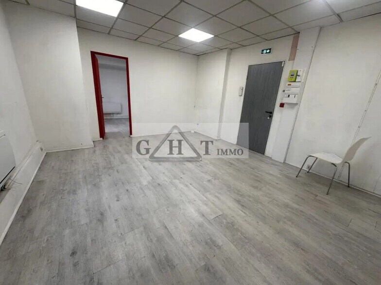 Bureau dans Bonneuil-sur-Marne à louer - Photo intérieure – Image 2 sur 5