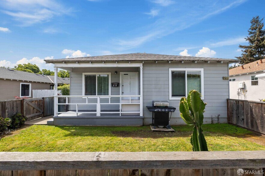 451 Rollins Rd, Burlingame, CA à vendre - Photo de l’immeuble – Image 3 sur 12