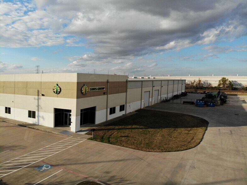 10950 Brittmoore Park Dr, Houston, TX à vendre - Photo de l’immeuble – Image 2 sur 10