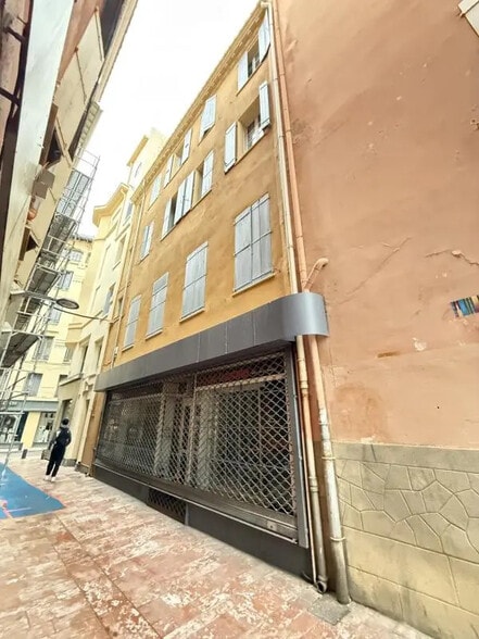 Local commercial dans Perpignan à vendre - Photo de l’immeuble – Image 1 sur 12