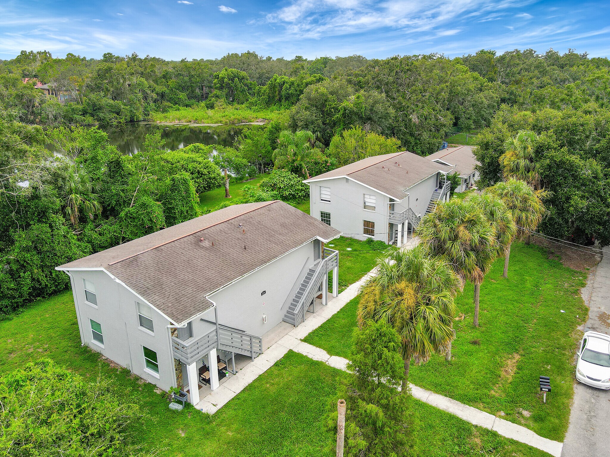 2203-2207 Irene St, Lutz, FL à vendre Photo de l’immeuble– Image 1 sur 22