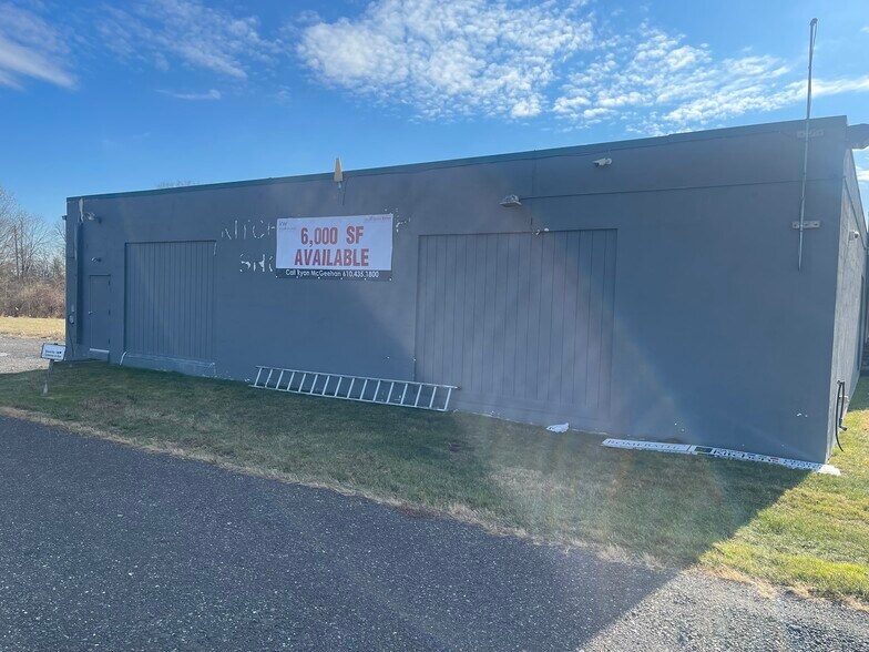 2385 John Fries Hwy, Quakertown, PA à louer - Photo de l’immeuble – Image 3 sur 12