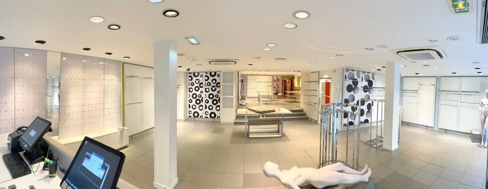Local commercial dans Poissy à louer - Photo intérieure – Image 1 sur 9