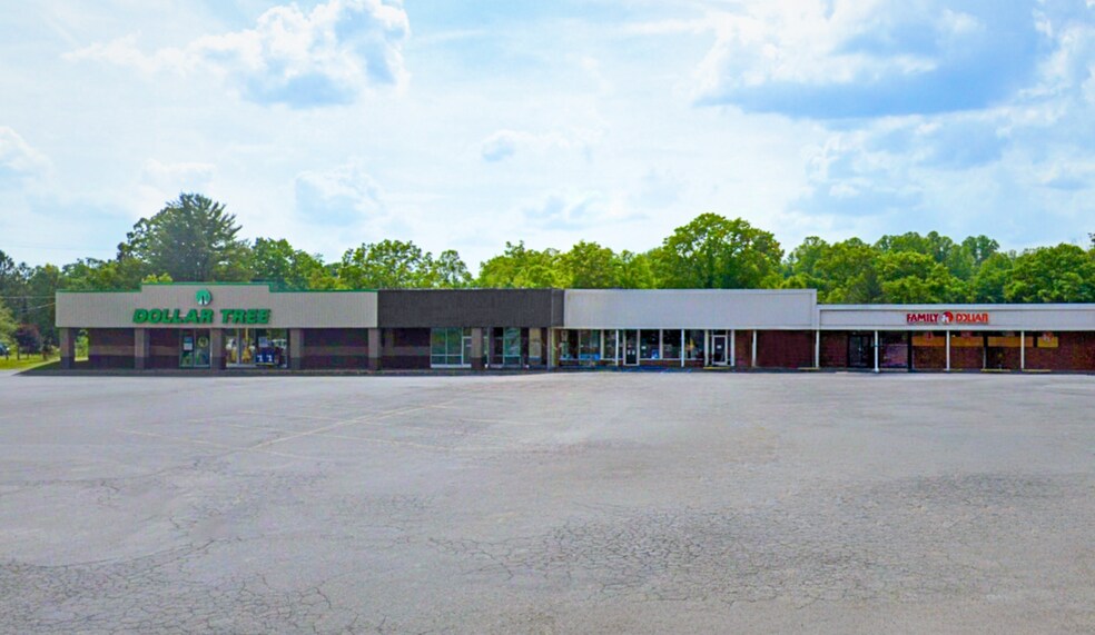 803 Main St E, Oak Hill, WV à louer - Photo de l’immeuble – Image 1 sur 5