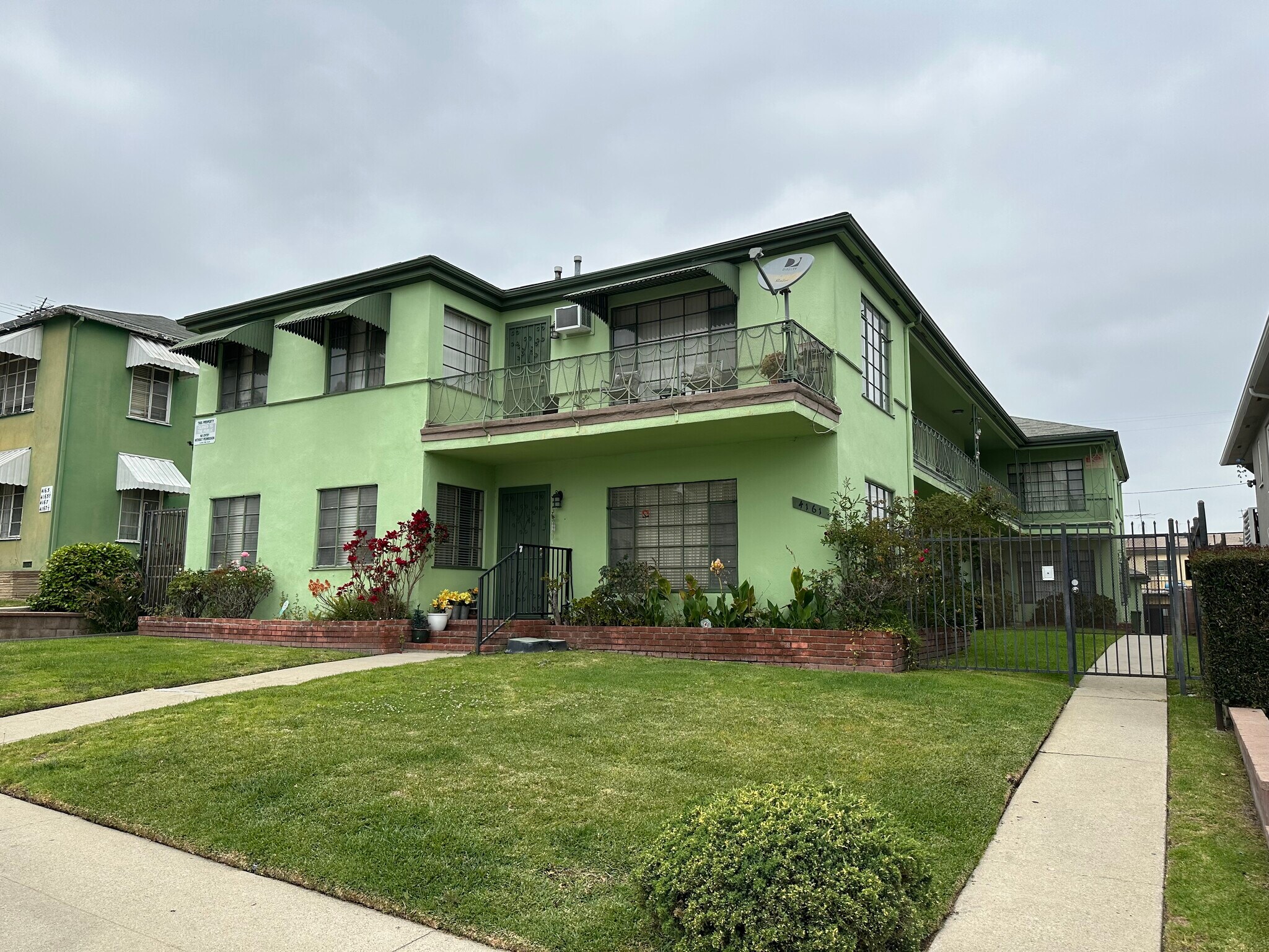 4161 Marlton Ave, Los Angeles, CA à vendre Photo de l’immeuble– Image 1 sur 6