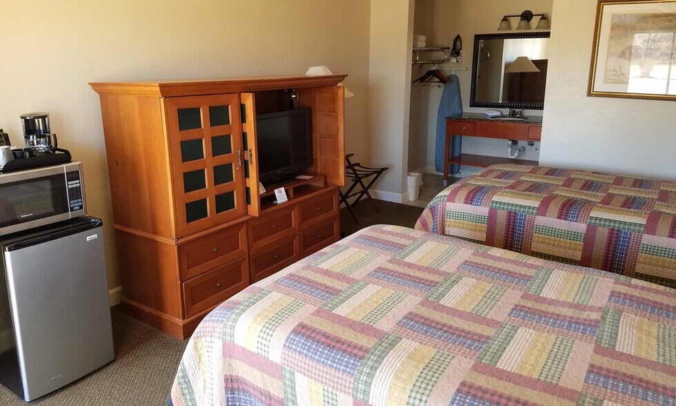 901 S Fossil St, Russell, KS à vendre - Photo de l’immeuble – Image 3 sur 6