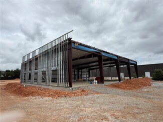Plus de détails pour 318 N Goad Springs St, Lowell, AR - Bureau/Local commercial à louer