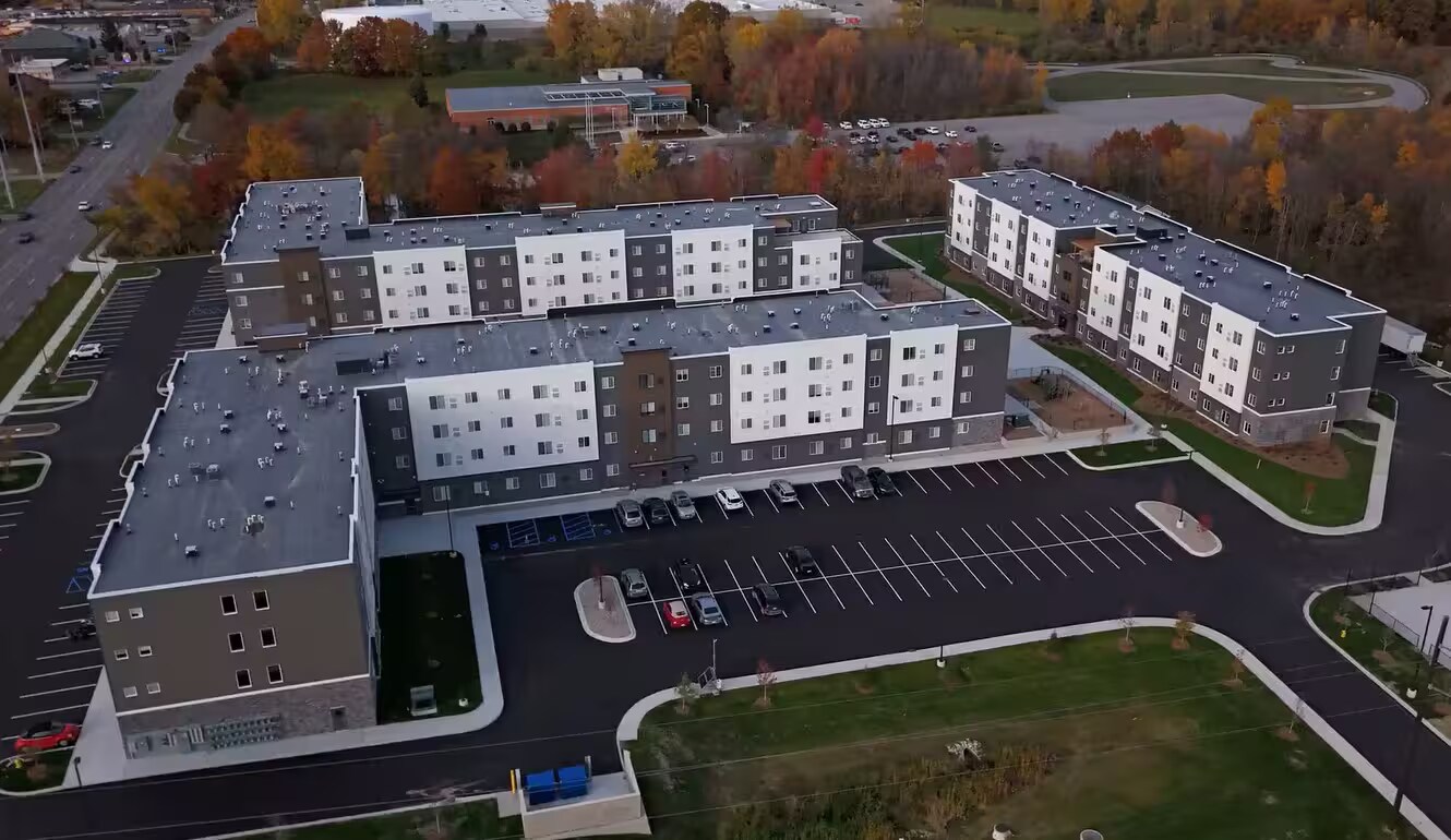 717 E 24th St, Holland, MI à louer Photo principale– Image 1 sur 9