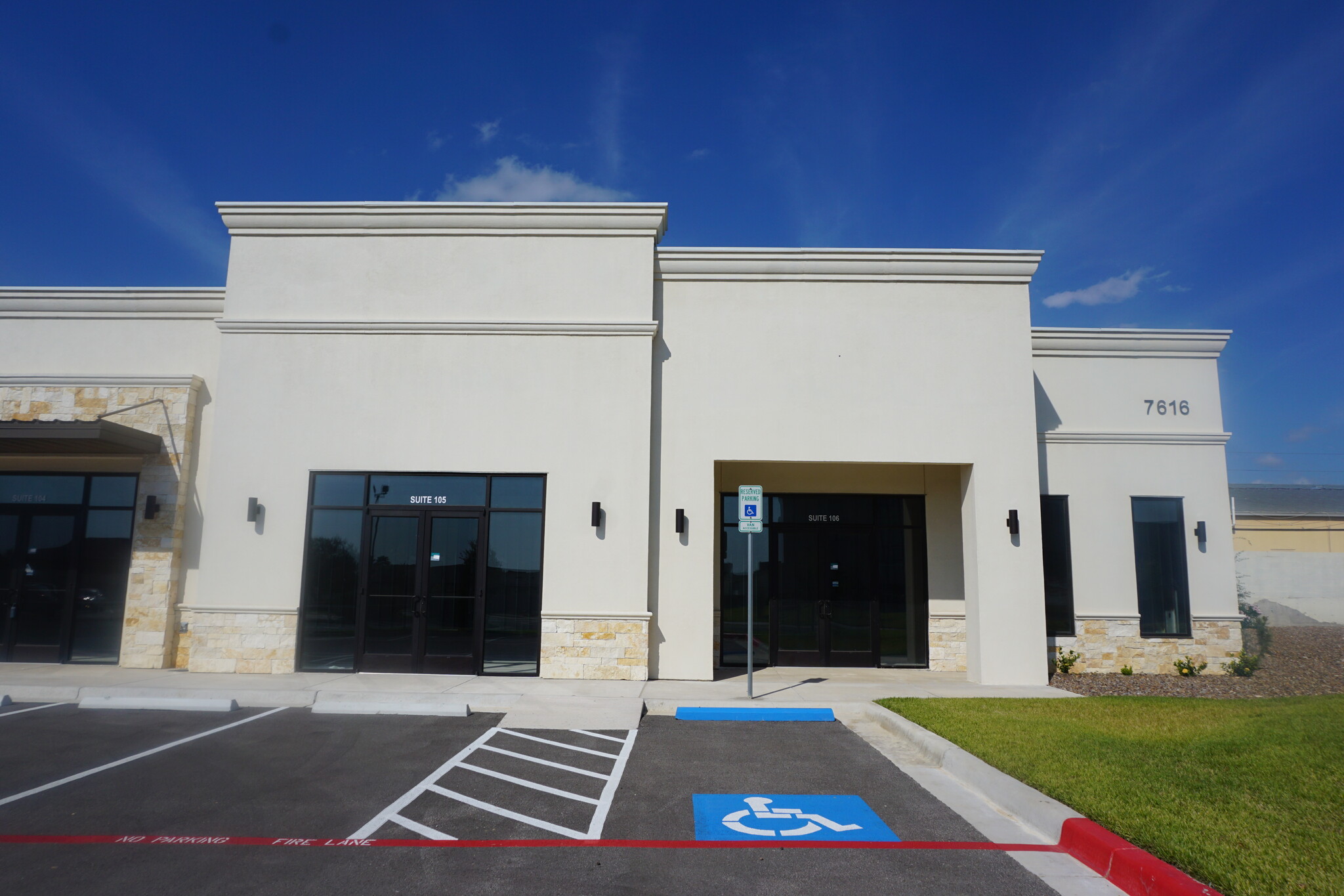7616 Rocio Dr, Laredo, TX à louer Photo de l’immeuble– Image 1 sur 2