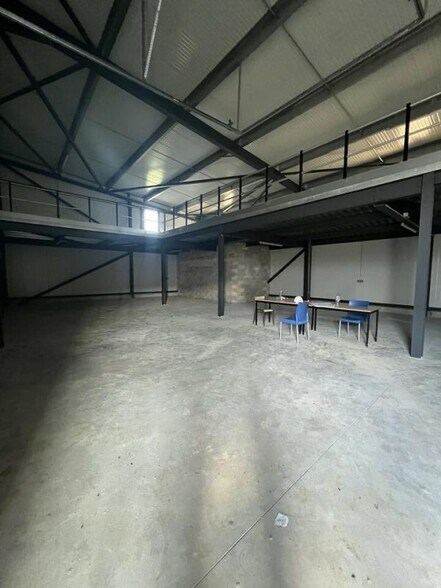 Industriel/Logistique dans Deyme à louer - Photo intérieure – Image 3 sur 5