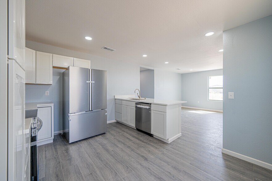 241 Bass St, Odessa, TX à vendre - Photo de l’immeuble – Image 2 sur 30