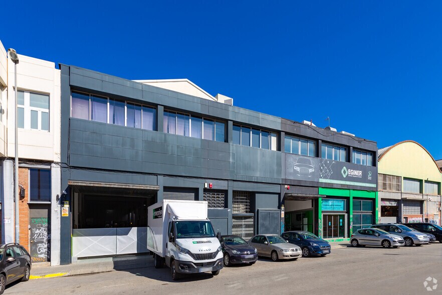 Industriel/Logistique dans L'Hospitalet de Llobregat, Barcelona à louer - Photo de l’immeuble – Image 2 sur 5