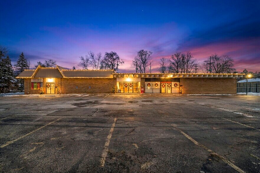 401-405 Broadway Ave, Bedford, OH à vendre - Photo principale – Image 1 sur 33