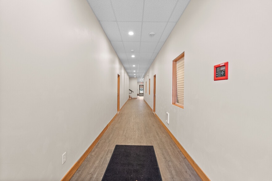 325 Central Ave, Whitefish, MT à vendre - Photo intérieure – Image 3 sur 45