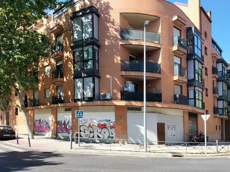 Calle del Congosto, 72, Madrid, Madrid à louer - Photo de l’immeuble – Image 1 sur 7