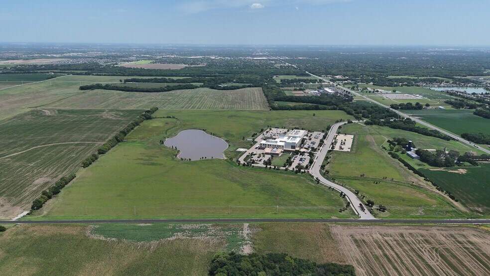 14800 W Saint Teresa St, Wichita, KS à vendre - Aérien – Image 2 sur 4