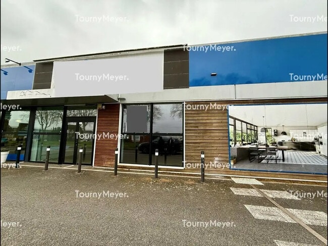 Plus de détails pour Local commercial à louer