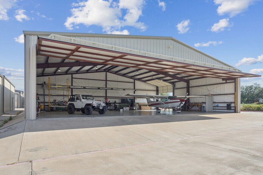 3816 E Interstate 20, Hudson Oaks, TX à vendre - Photo de l’immeuble – Image 2 sur 22
