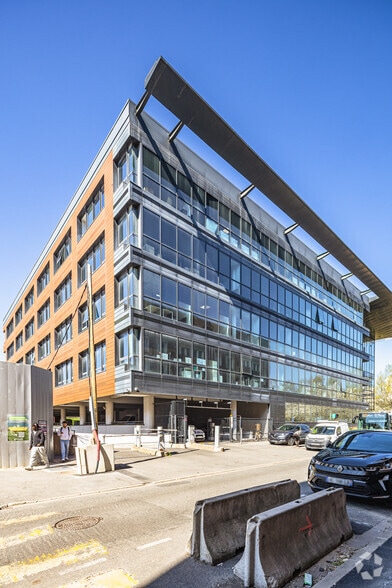 112 Avenue De La Liberté, Maisons-Alfort à louer - Photo de l’immeuble – Image 3 sur 4