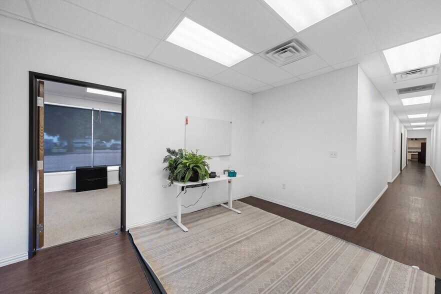 1516 Austin Ave, Waco, TX à louer - Photo de l’immeuble – Image 3 sur 6