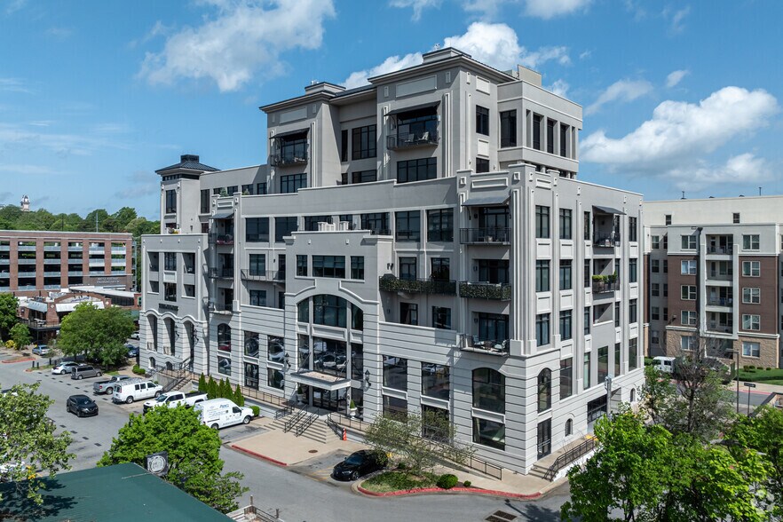 401 W Watson St, Fayetteville, AR à vendre - Photo principale – Image 1 sur 5