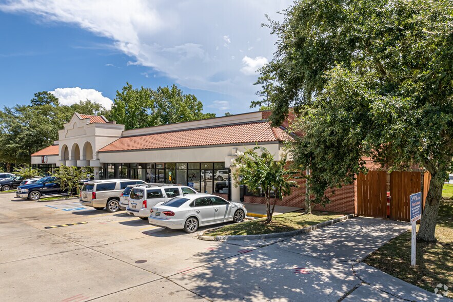 515-525 N Causeway Blvd, Mandeville, LA à louer - Photo de l’immeuble – Image 2 sur 9