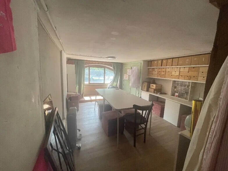 Local commercial dans Lyon à louer - Photo de l’immeuble – Image 3 sur 5