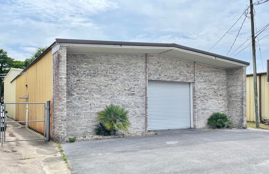 919 Skipper Ave, Fort Walton Beach, FL à louer - Photo de l’immeuble – Image 2 sur 6