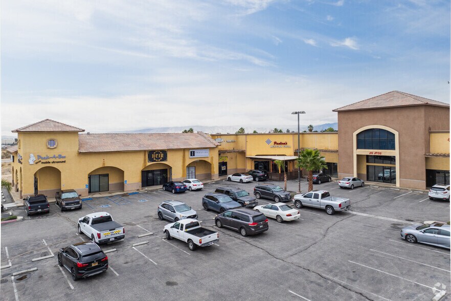14845 Monarch Blvd, Victorville, CA à louer - Photo principale – Image 1 sur 9