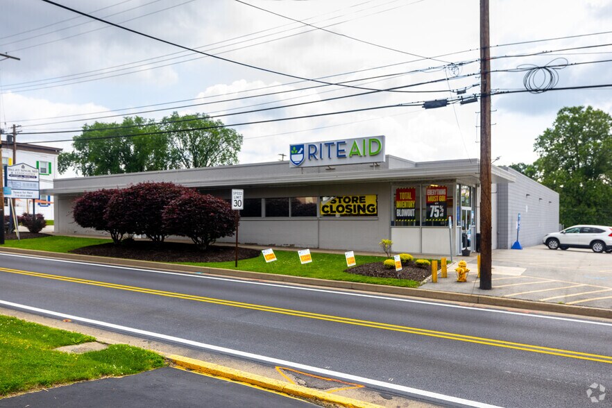 900 Mt Royal Blvd, Pittsburgh, PA à louer - Photo principale – Image 1 sur 6