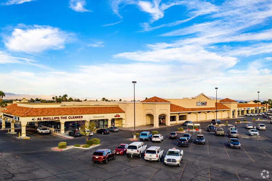 8510-8584 W Lake Mead Blvd, Las Vegas, NV à louer - Photo de l’immeuble – Image 2 sur 3
